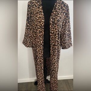 Women’s Cardigan (Size M)